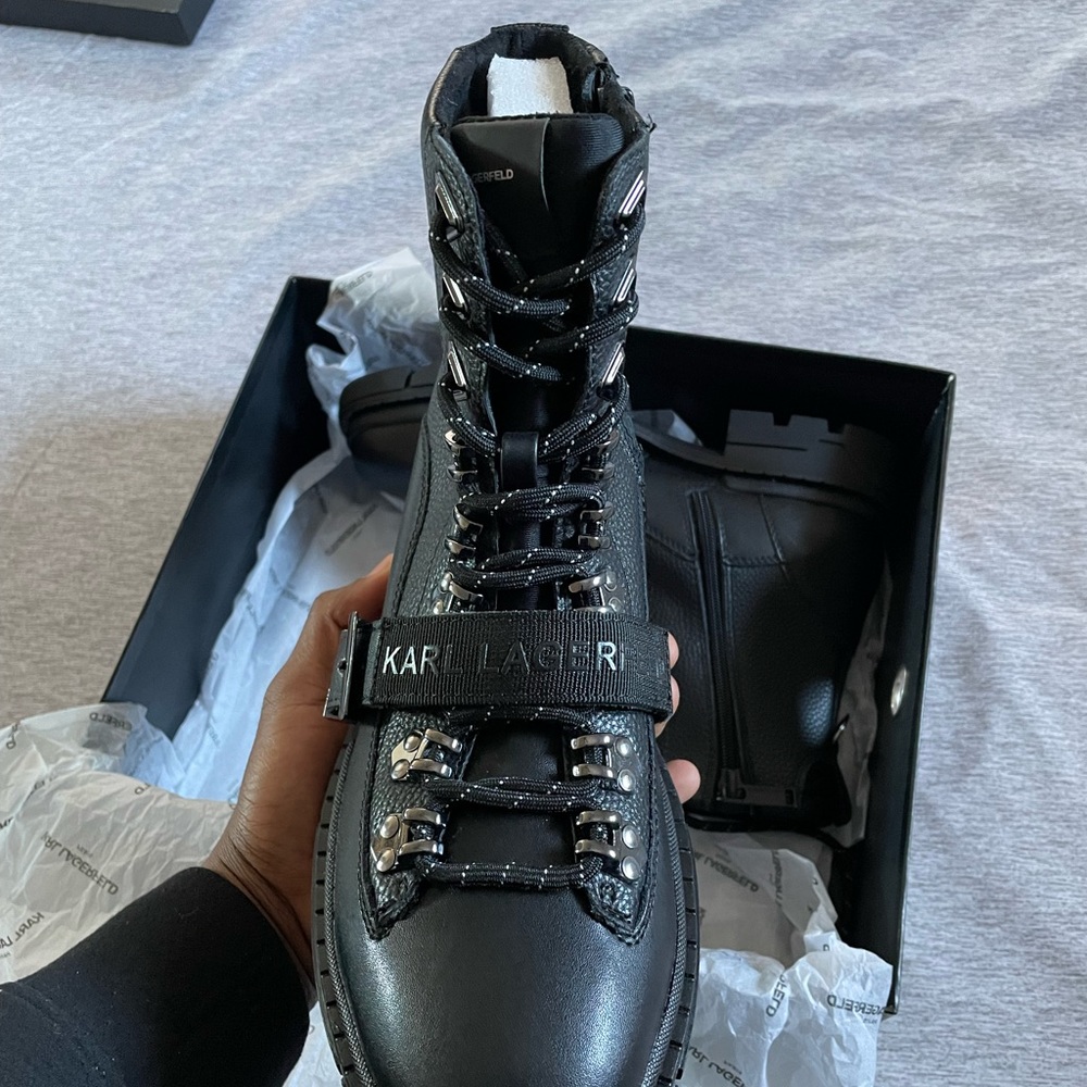 Boots - Picture 5 of 8